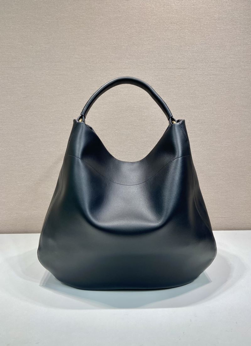 Pra*a tote bags